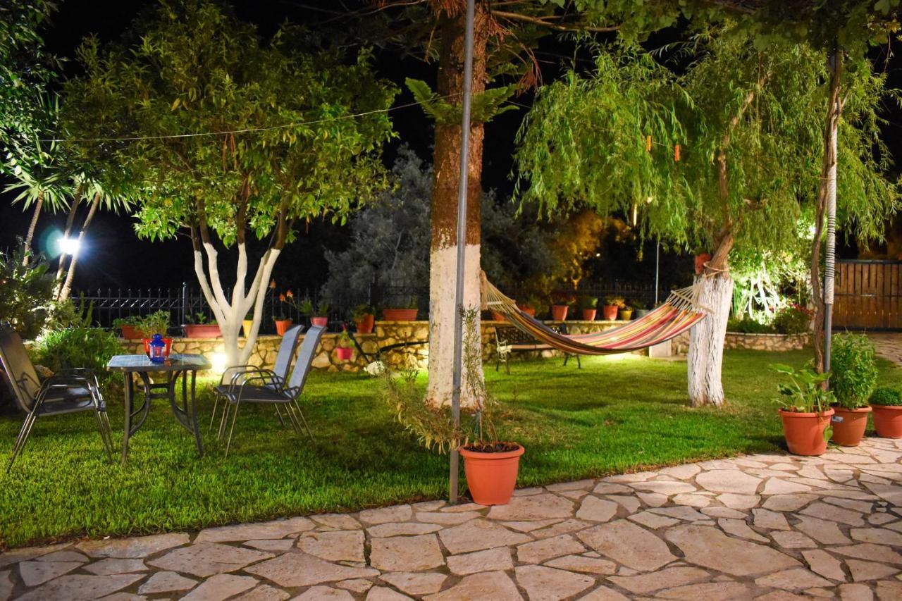 Stavros Apartments Tsoukaládhes Buitenkant foto