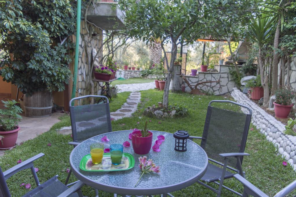 Stavros Apartments Tsoukaládhes Buitenkant foto